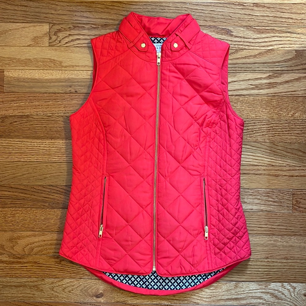 Crown & ivy coral vest